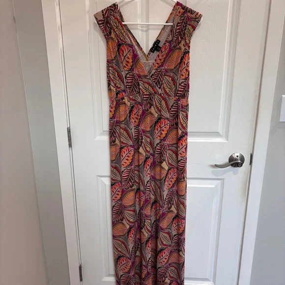 TRIBAL leaf printed dress - Picture 1 of 5
